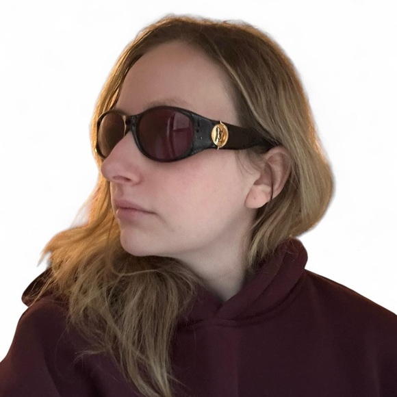 Pink and black retro YSL sunglasses - Picture 3 of 8